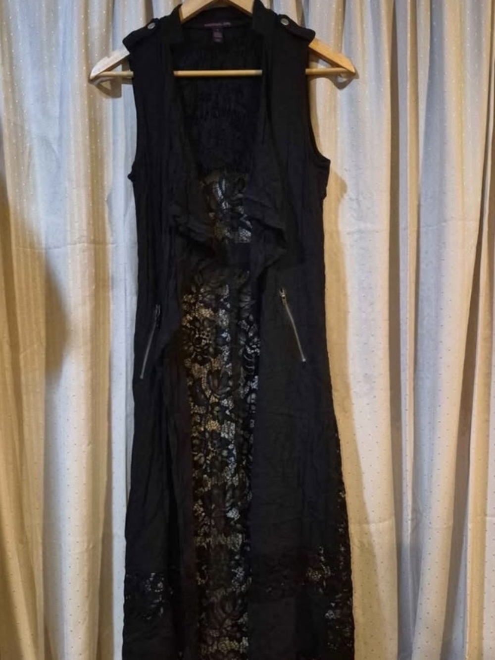 Material Girl Black Sleeveless Lace Back Longline Duster Vest S